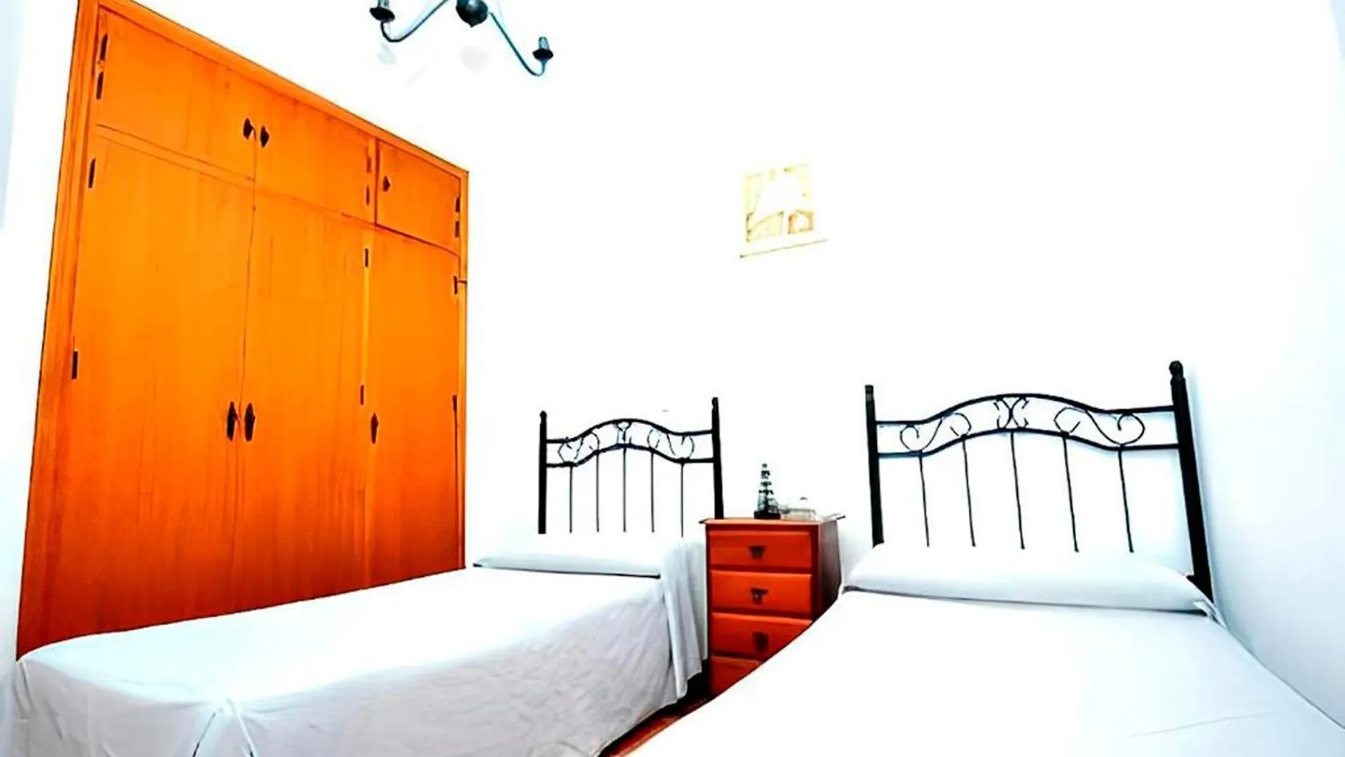 Apartment Chalet Con Piscina Compartida Y Jardin Privado Cadiz Spain