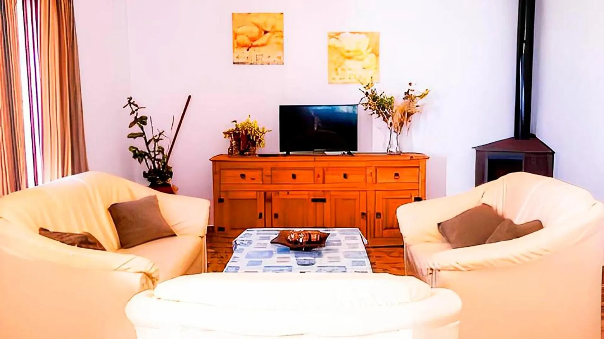 Chalet Con Piscina Compartida Y Jardin Privado Cádiz