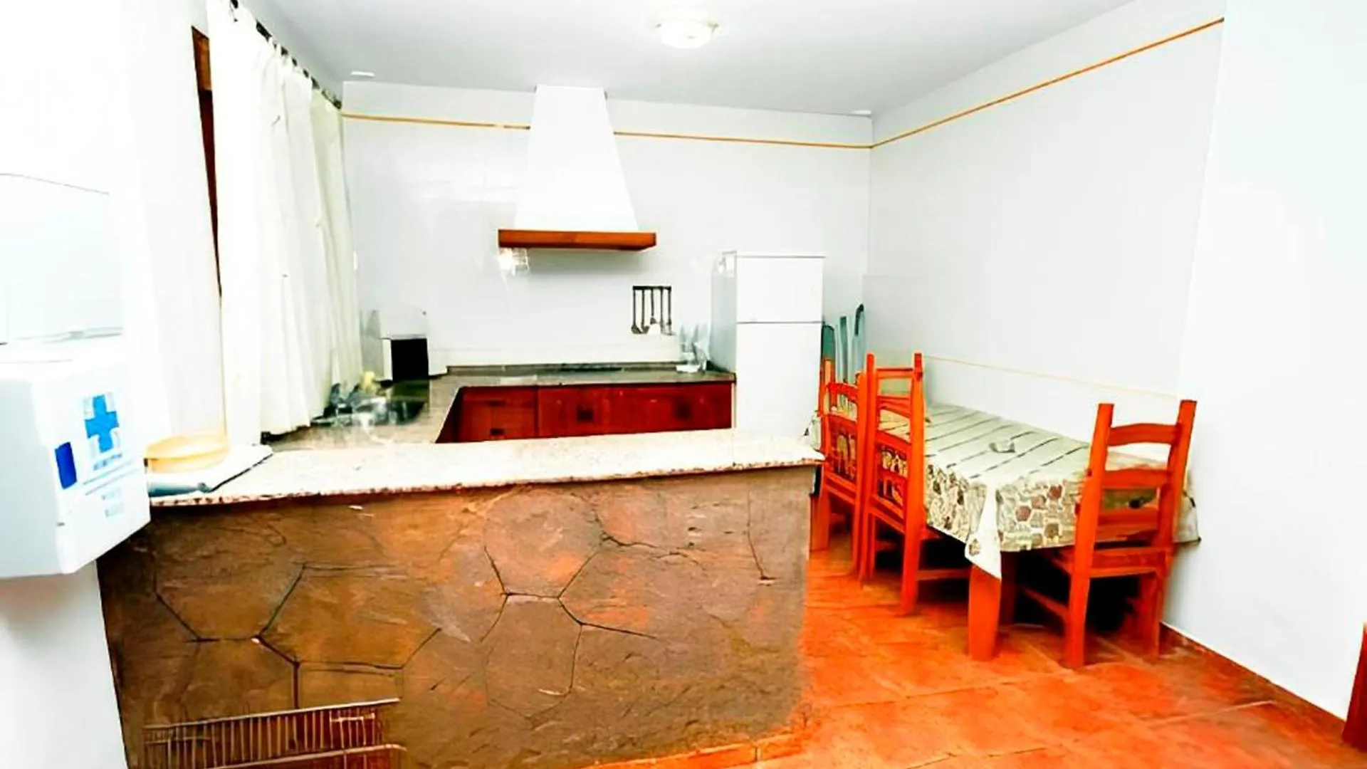 Chalet Con Piscina Compartida Y Jardin Privado Cadiz 0*,  Spain